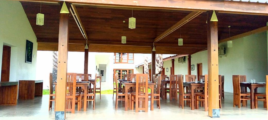 Hotel Kayjay Palms Passikudah Exteriér fotografie