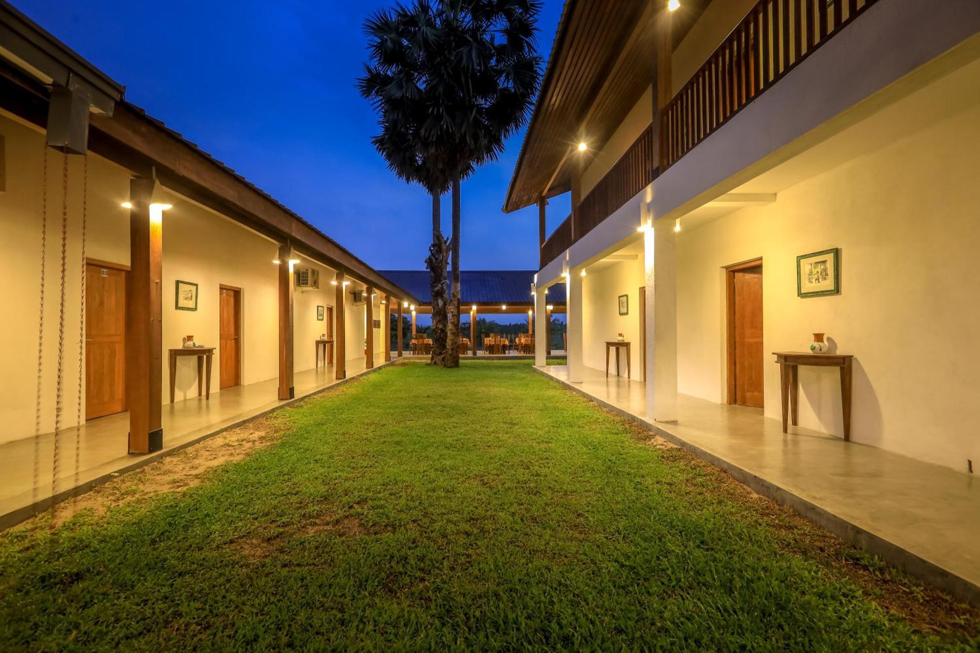 Hotel Kayjay Palms Passikudah Exteriér fotografie
